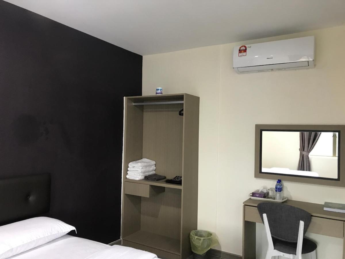 Oyo 90506 Z Stay Inn Hotel Simpang Renggam Luaran gambar