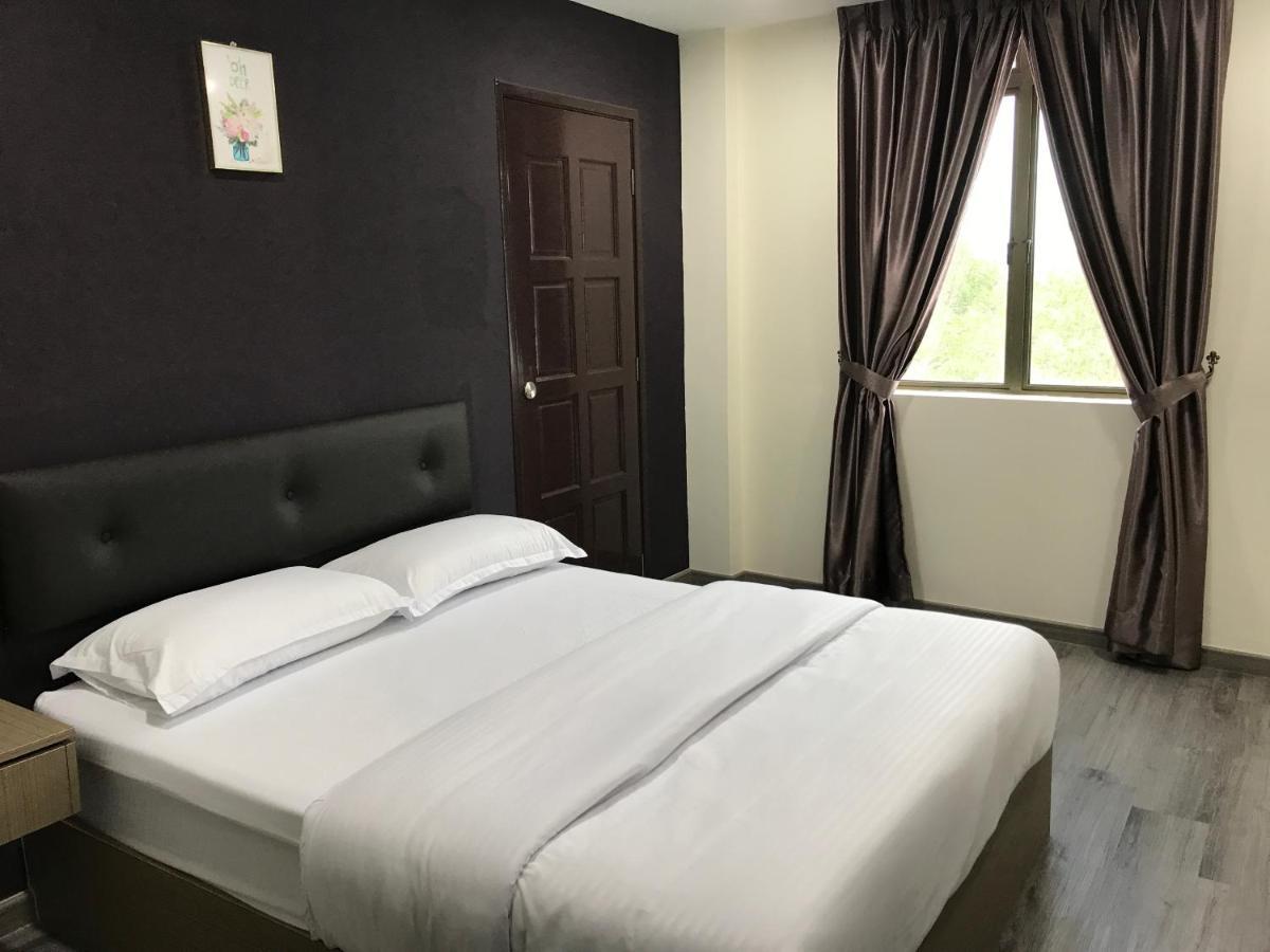 Oyo 90506 Z Stay Inn Hotel Simpang Renggam Luaran gambar