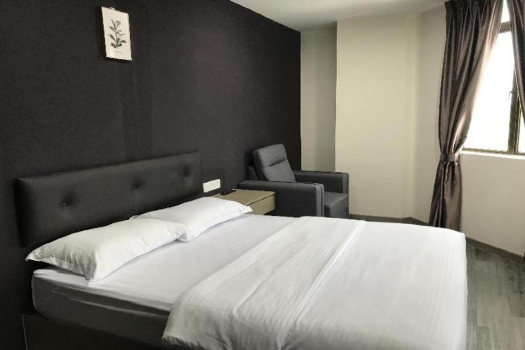 Oyo 90506 Z Stay Inn Hotel Simpang Renggam Luaran gambar
